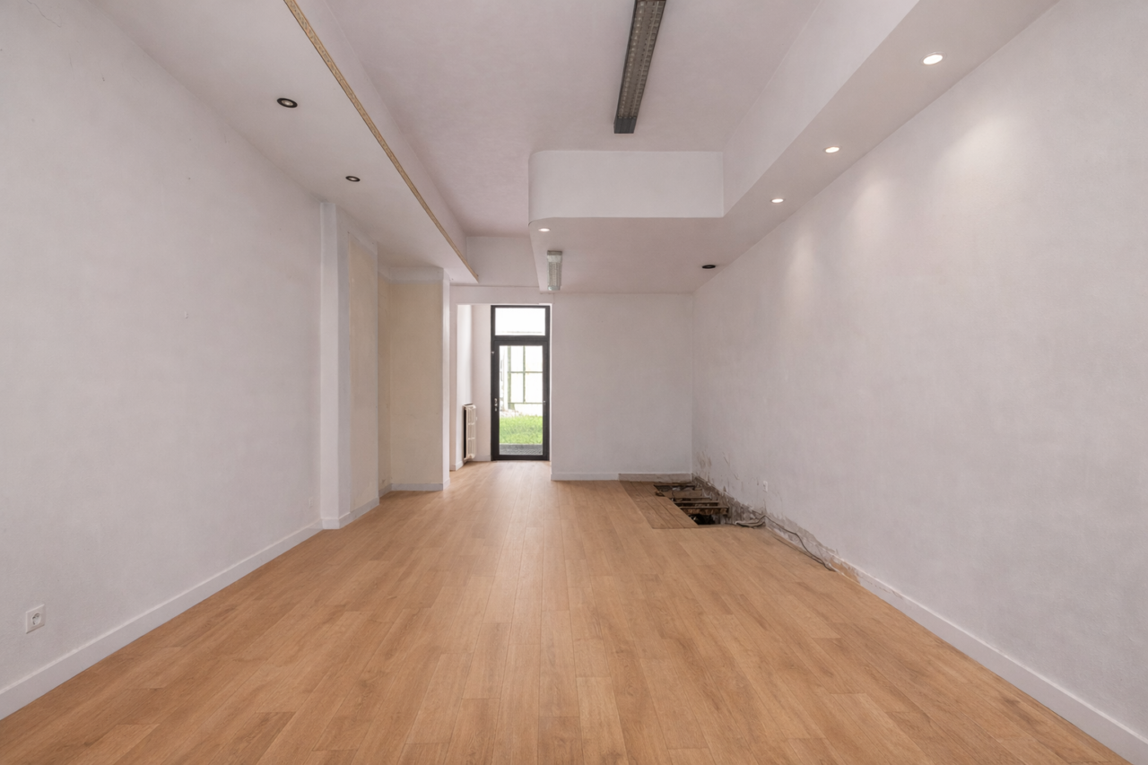 RENDER retro negozio AI